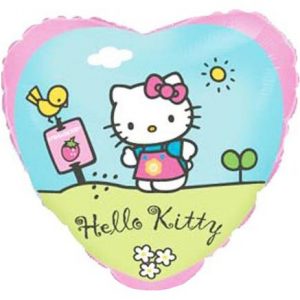 Серце Hello Kitty в саду
