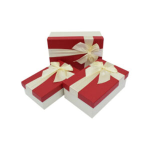 Прямокутнка коробка з червоною кришкою та білим бантом 185*120*70